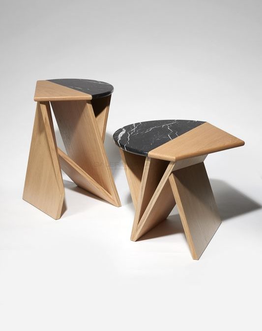Guéridon “Acrobate”, chêne et marbre noir, 2017 | Pierre-Rémi Chauveau