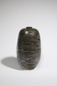 Large filigrané “pebble” box, 2019 | Valérie Hermans