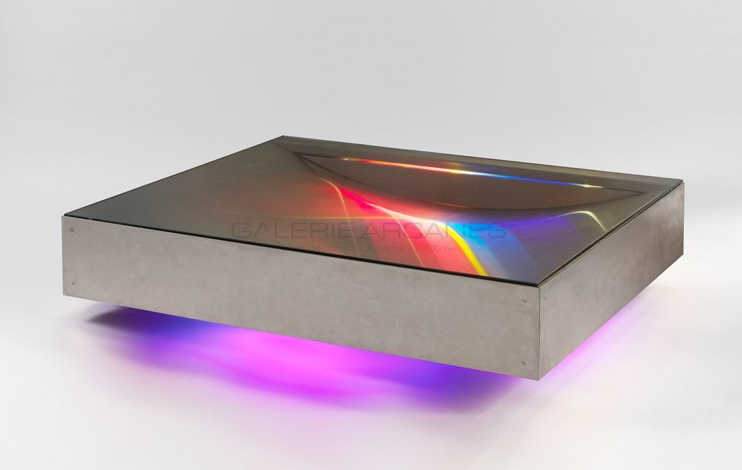 Table basse métal, verre et néons, circa 1970 | Guy Pro-Diaz