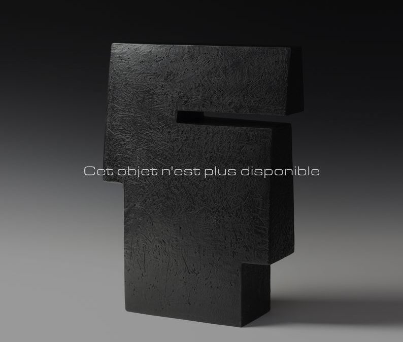 Contenir le vent (Enclose the Wind) « la 8-VI », ceramic sculpture | Brigitte Marionneau