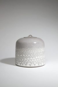 Boîte « cailloux » en porcelaine | Valérie Hermans