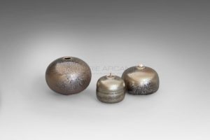Vase boule et boîtes bijou métallescentes étoilées | Valérie Hermans