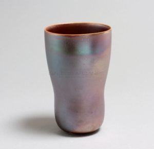 Blue iridescent chalice vase | Valérie Hermans