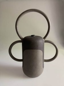 “Jeu d’anses”, Stoneware, 2017 | Jeanne Bonnefoy-Mercuriali