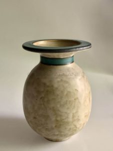 Vase ovoïde grège, col à bandeau vert, 1900-1930 | Louis Lourioux