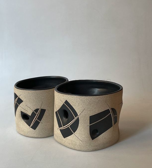 Double stoneware vase, black enamel | Gustavo Perez